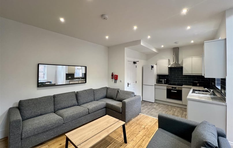 Buston Terrace, Jesmond, Newcastle - Image 1